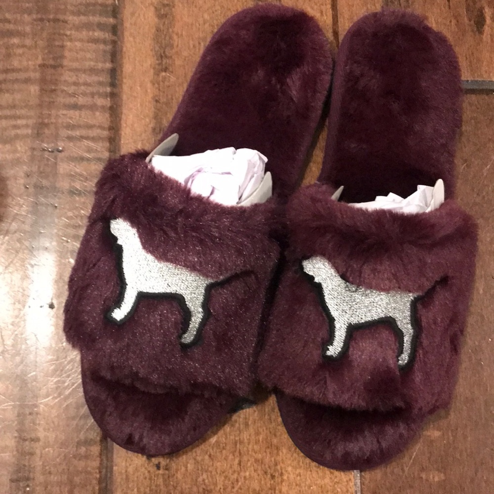 Victoria’s Secret Pink Slippers